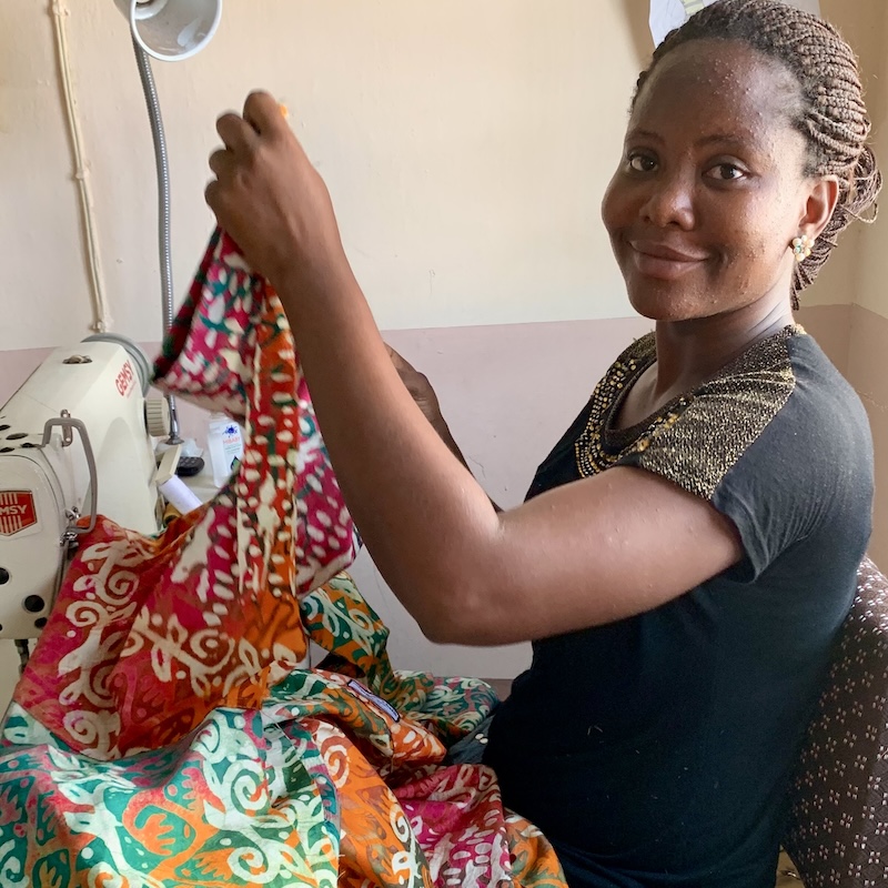 Working with cotton batik in Ghana